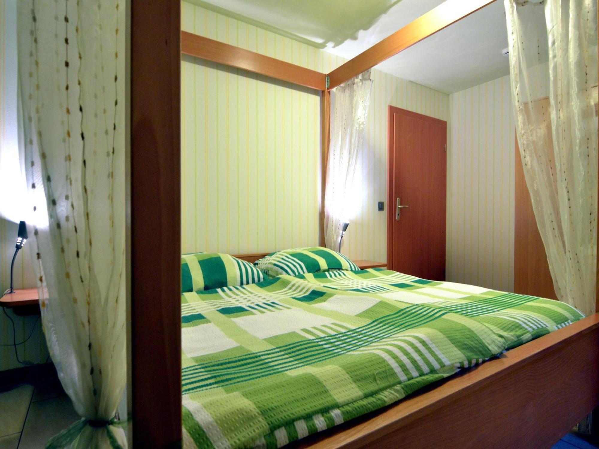 Comfy Holiday Home In Burg Reuland With Sauna Terrace Bbq Екстериор снимка